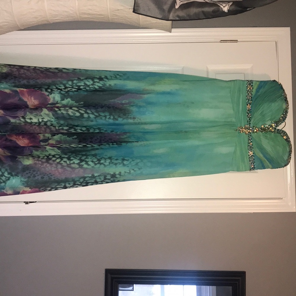 TONY BOWLS Paris Dress